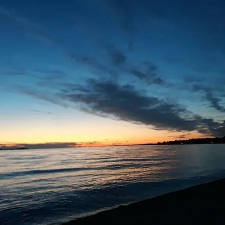 Moet With Garden Lägenhet Pula