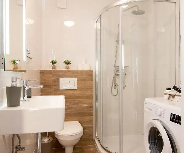 Moet With Garden * プーラ