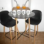Appartamento Moet With Garden Pola