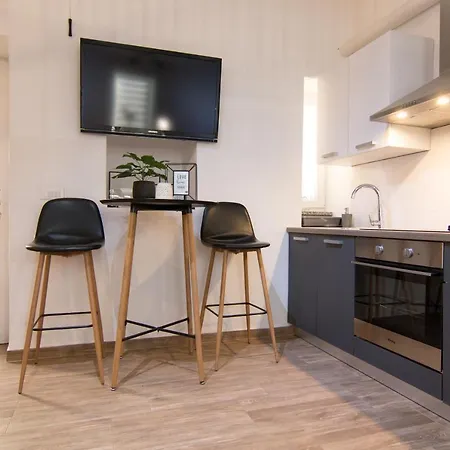 Moet With Garden Διαμέρισμα Πούλα